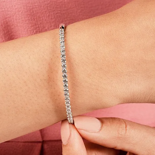 Brilliant Cut Round Diamond Flexible Bangle