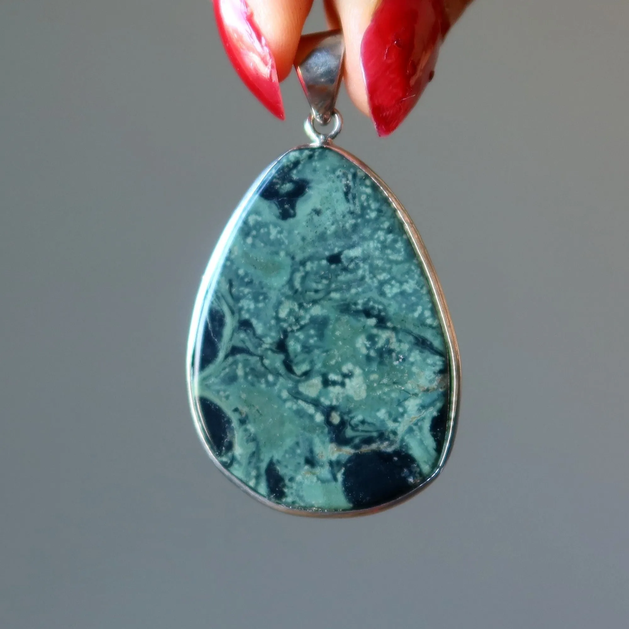 Green Jasper Pendant Crocodile Guardian of my Love Kambaba
