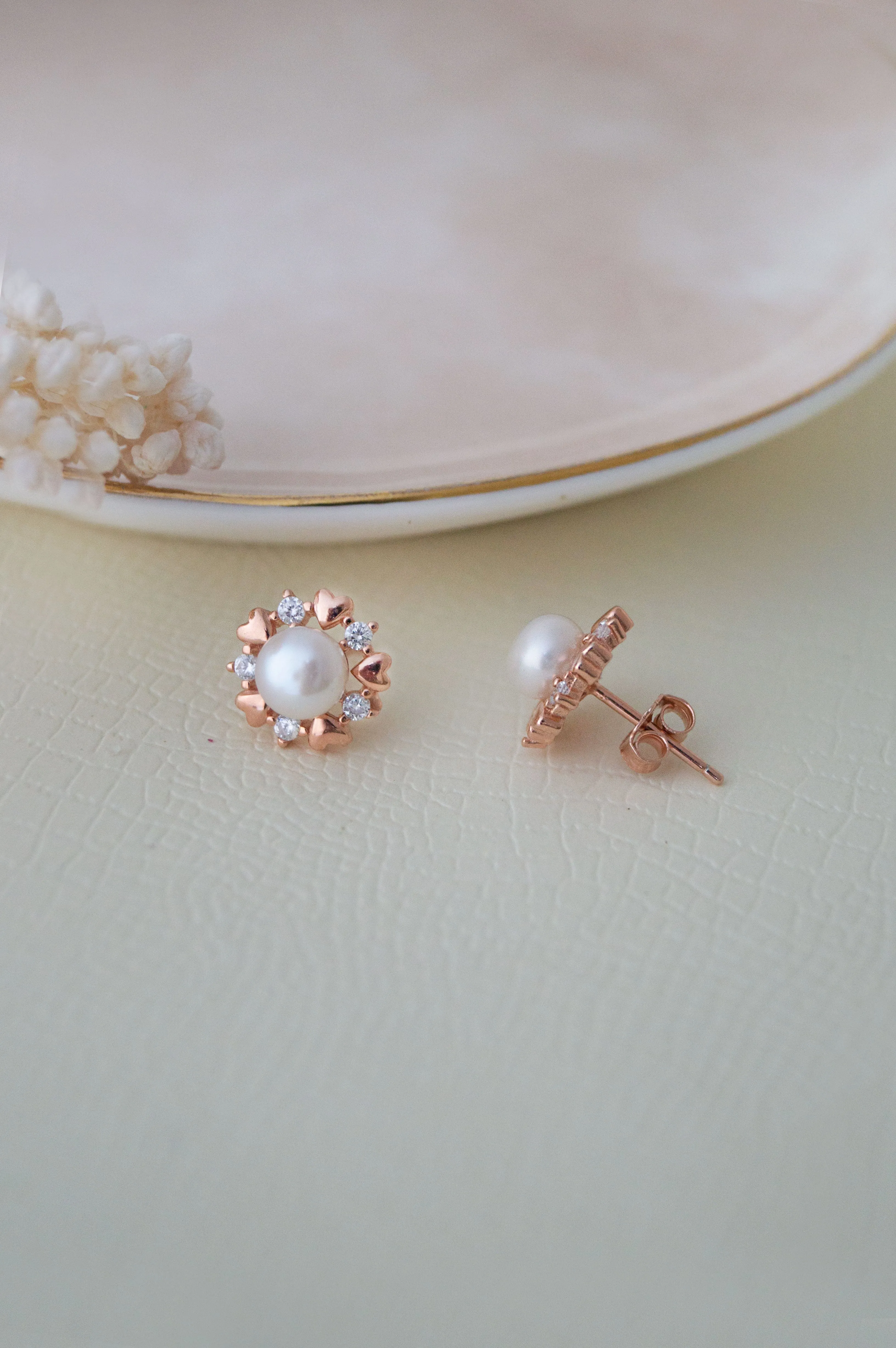 Heart Around You Pearl Rose Gold Plated Sterling Silver Earrings