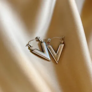 Just Lil Things Silver Hoop Earrings jlt11879