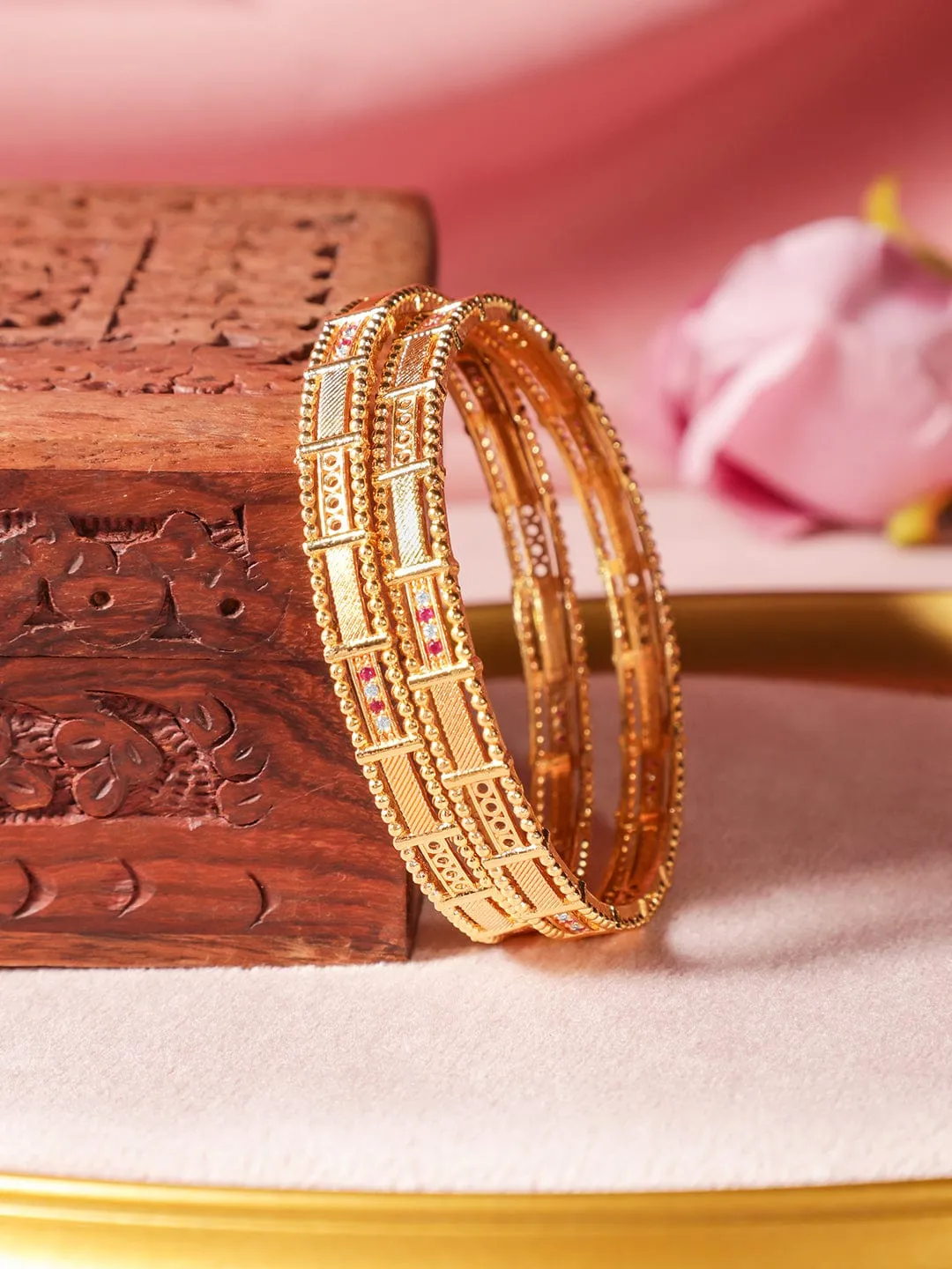 Rubans Set of 2 18K Gold-Plated Rectangular Motif Bangles