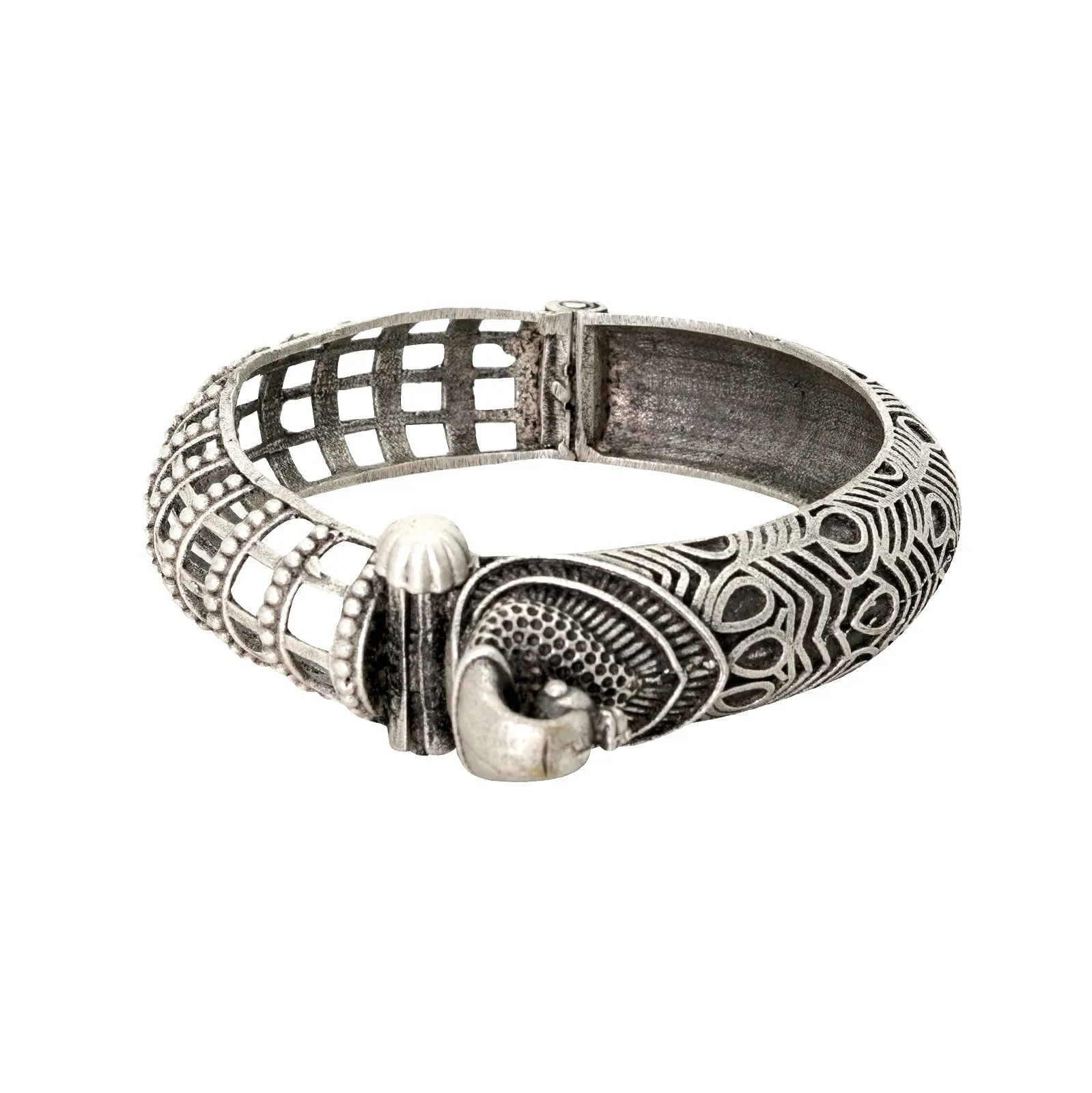 Teejh Aishay Silver Oxidised Bangle