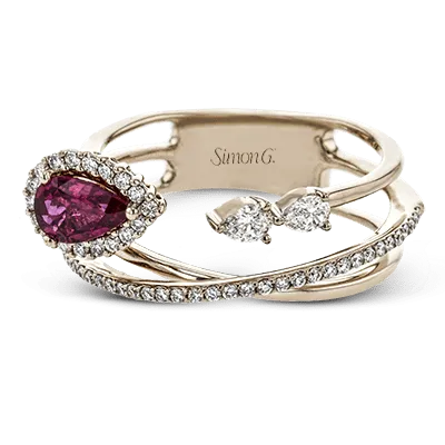 Tempera Color Gemstone Ring In 18k Gold With Diamonds
