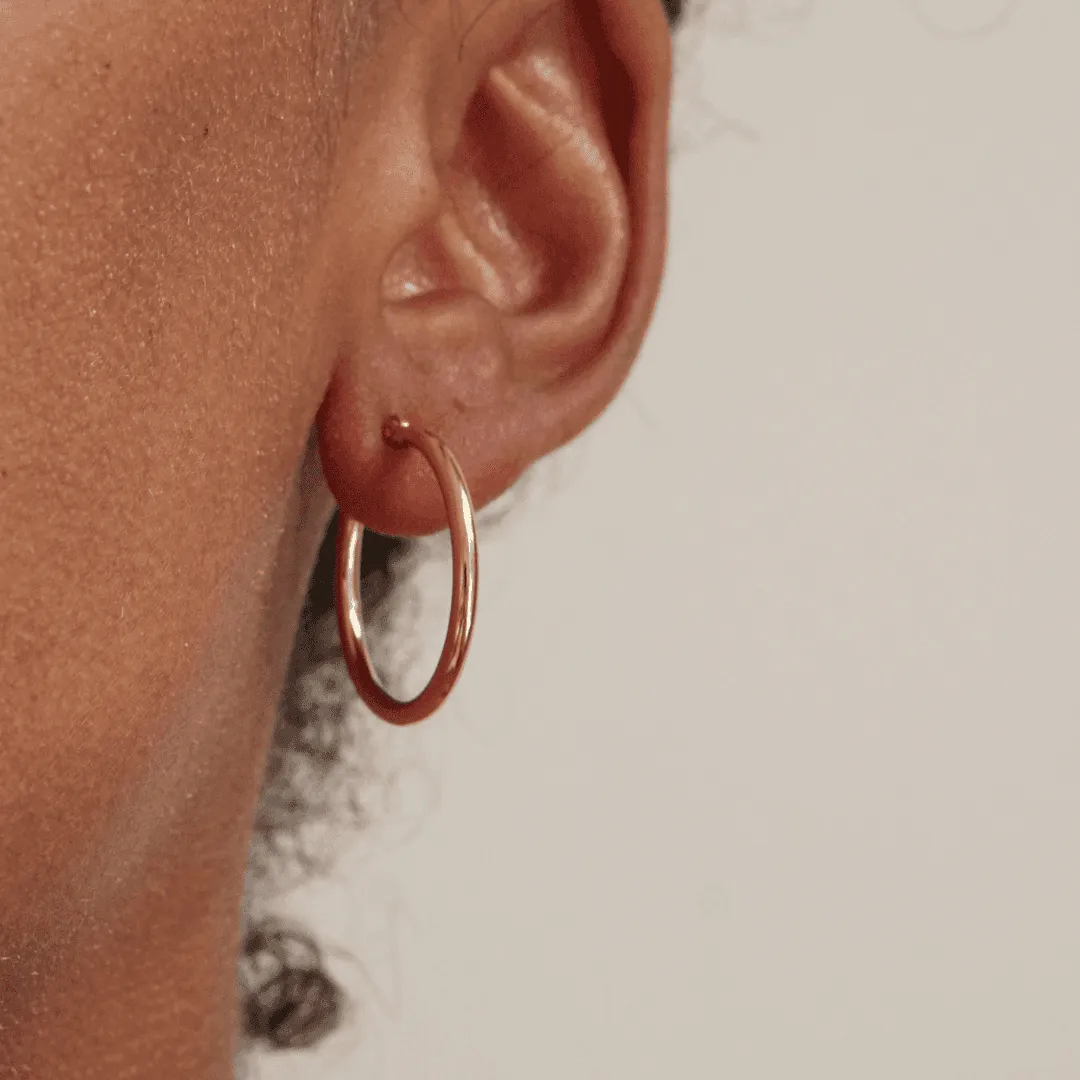 THE BASE HOOP LARGE - 18k gold plated