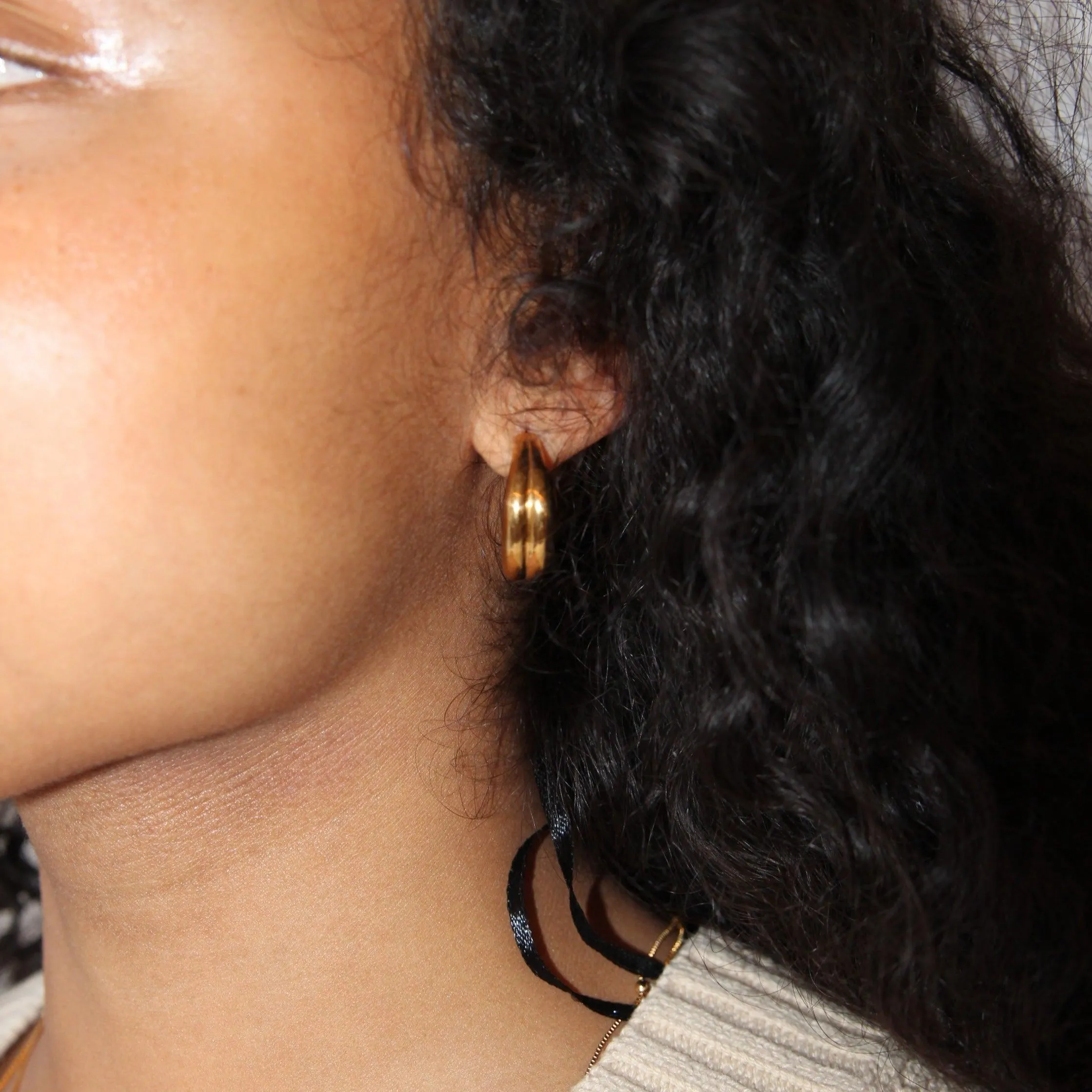 THE HARLOW HOOP MEDIUM - sterling silver
