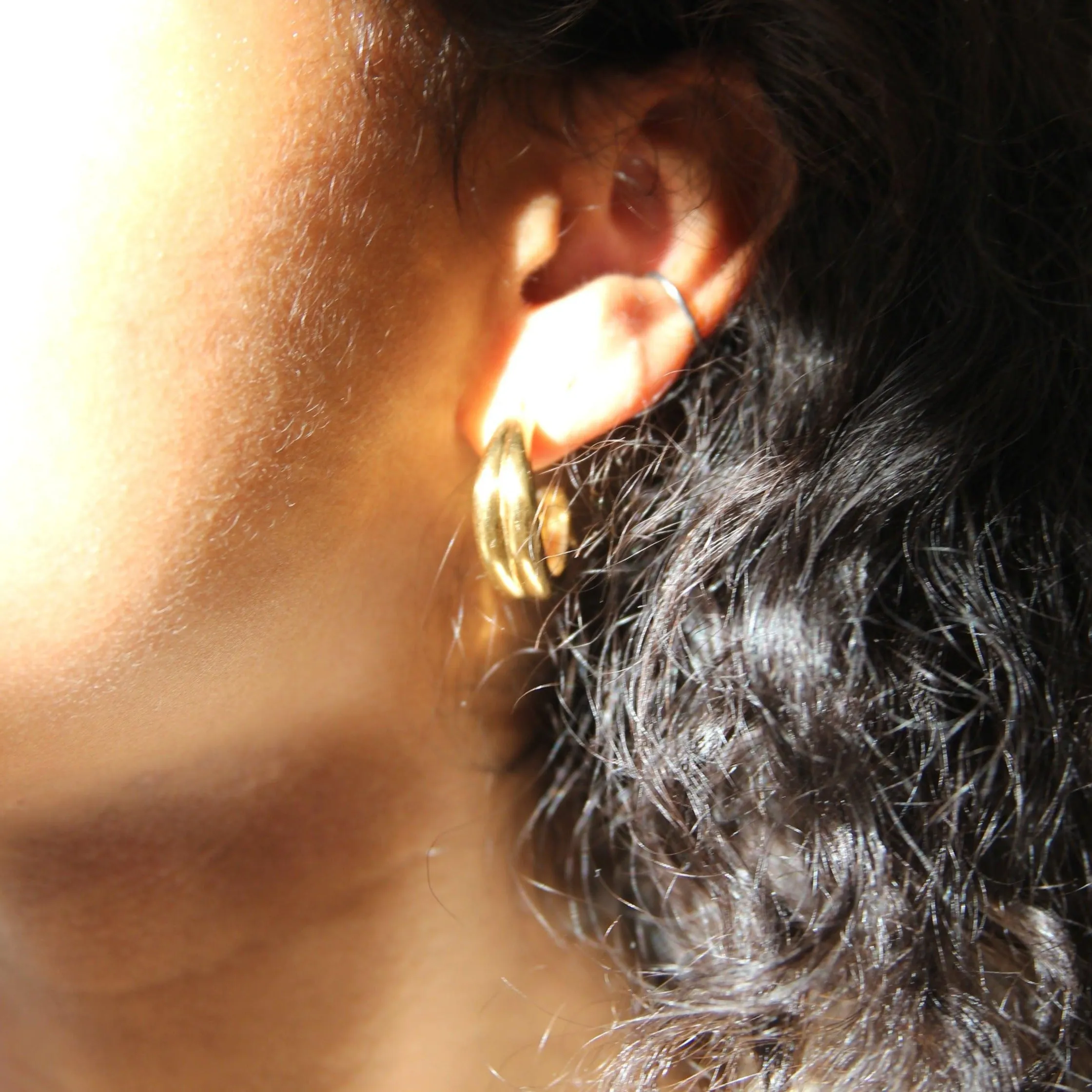 THE HARLOW HOOP MEDIUM - sterling silver