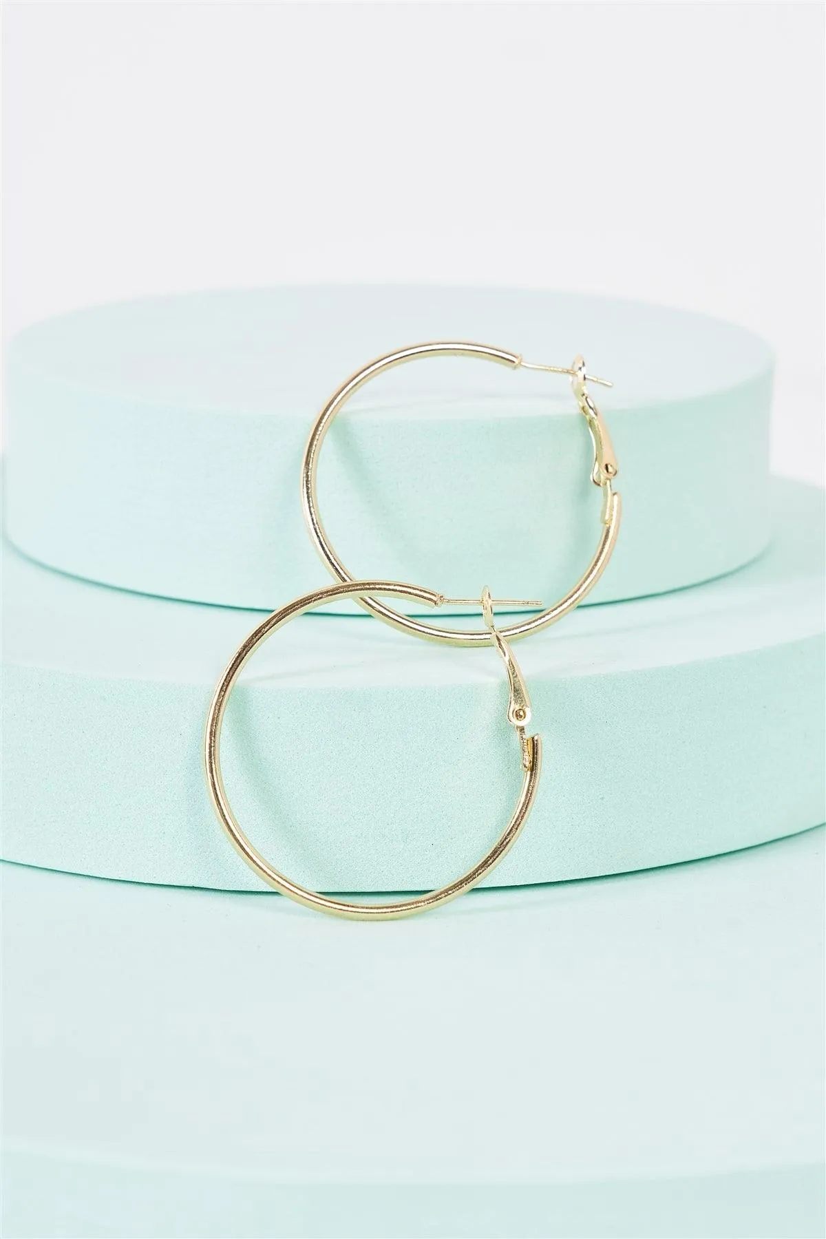 Yellow Gold Plain Minimalistic Round Hoop Earrings